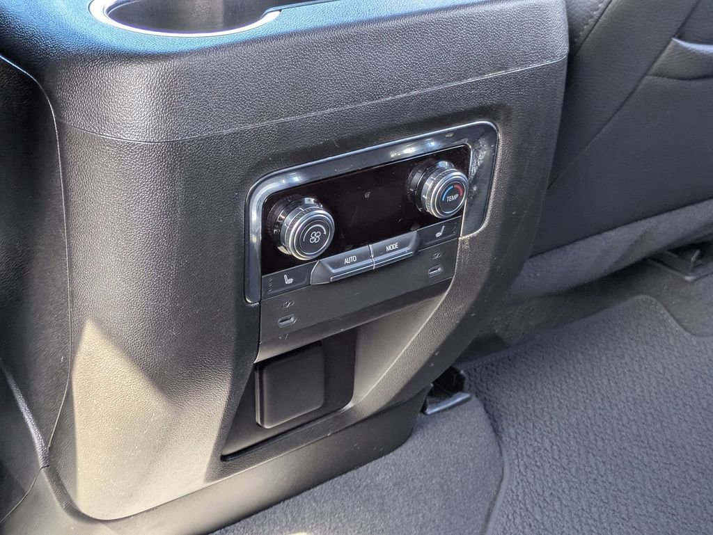 Used 2025 GMC Yukon Denali image 26