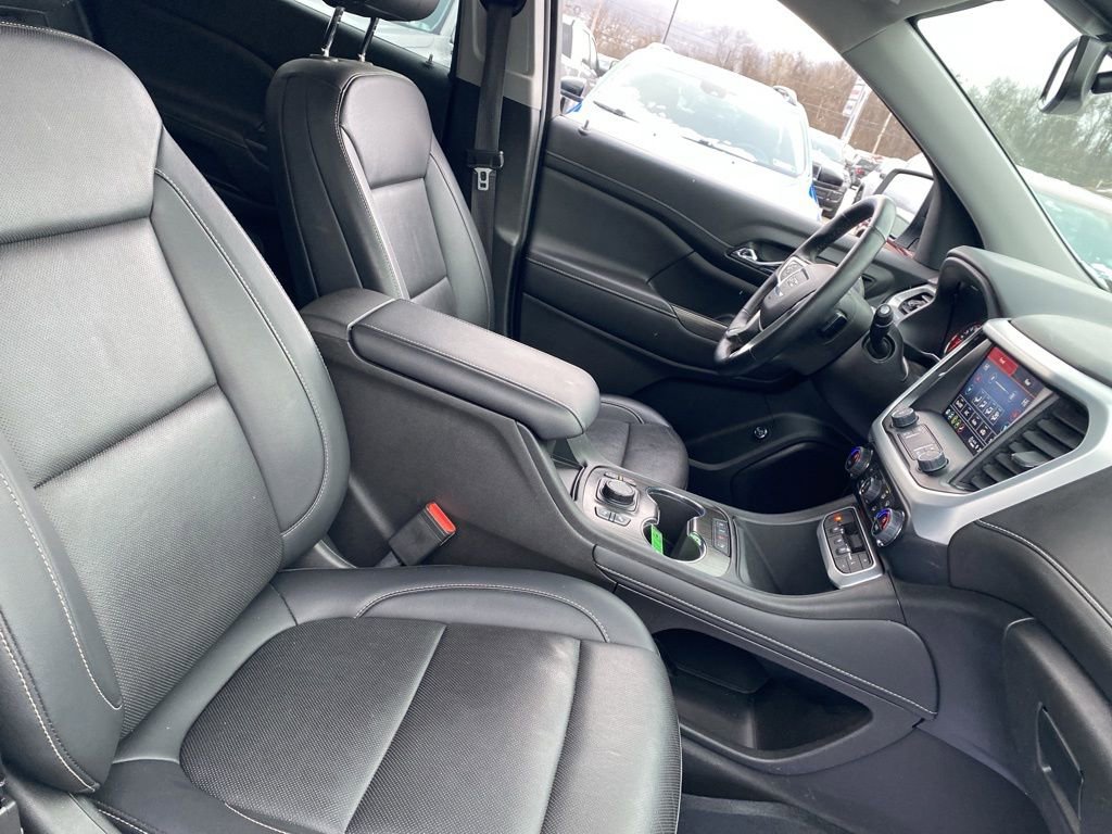 Used 2023 GMC Acadia SLT w/ Elevation Edition image 9