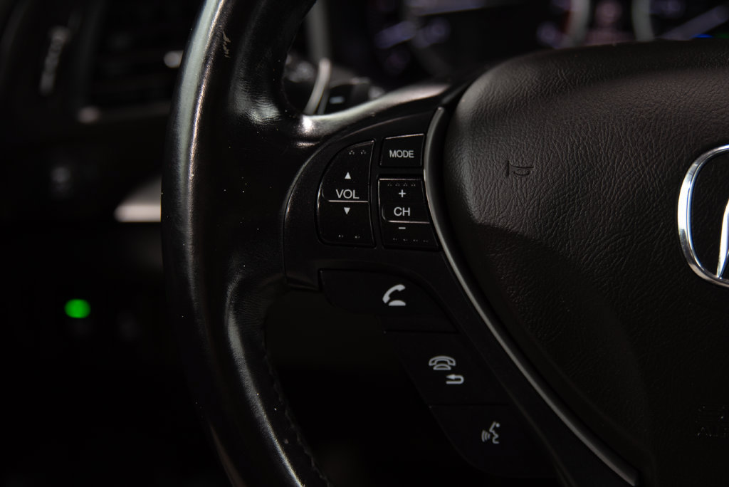 Used 2020 Acura ILX w/ Premium Package FWD image 18