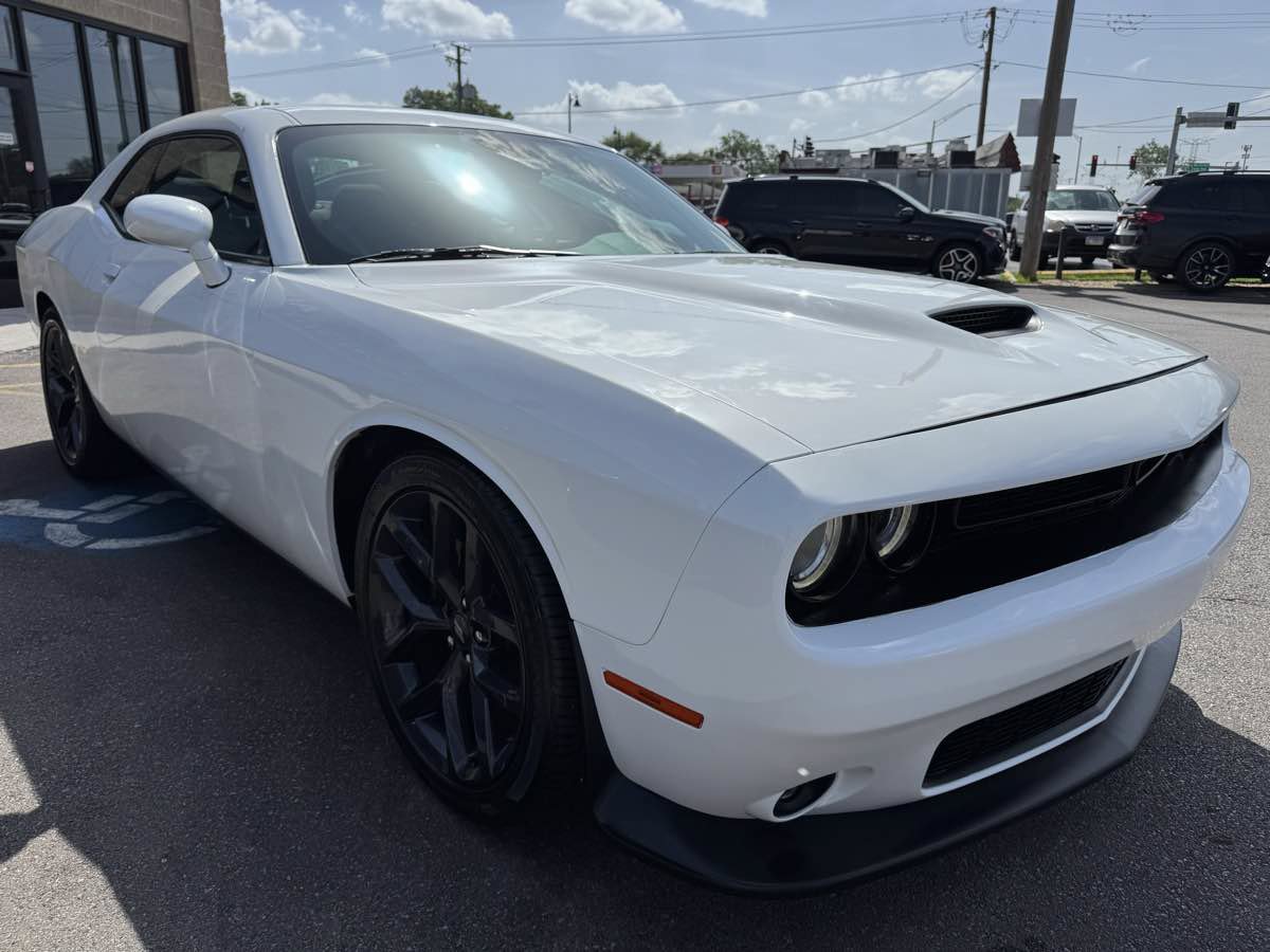 Used 2021 Dodge Challenger GT w/ Blacktop Package RWD image 3