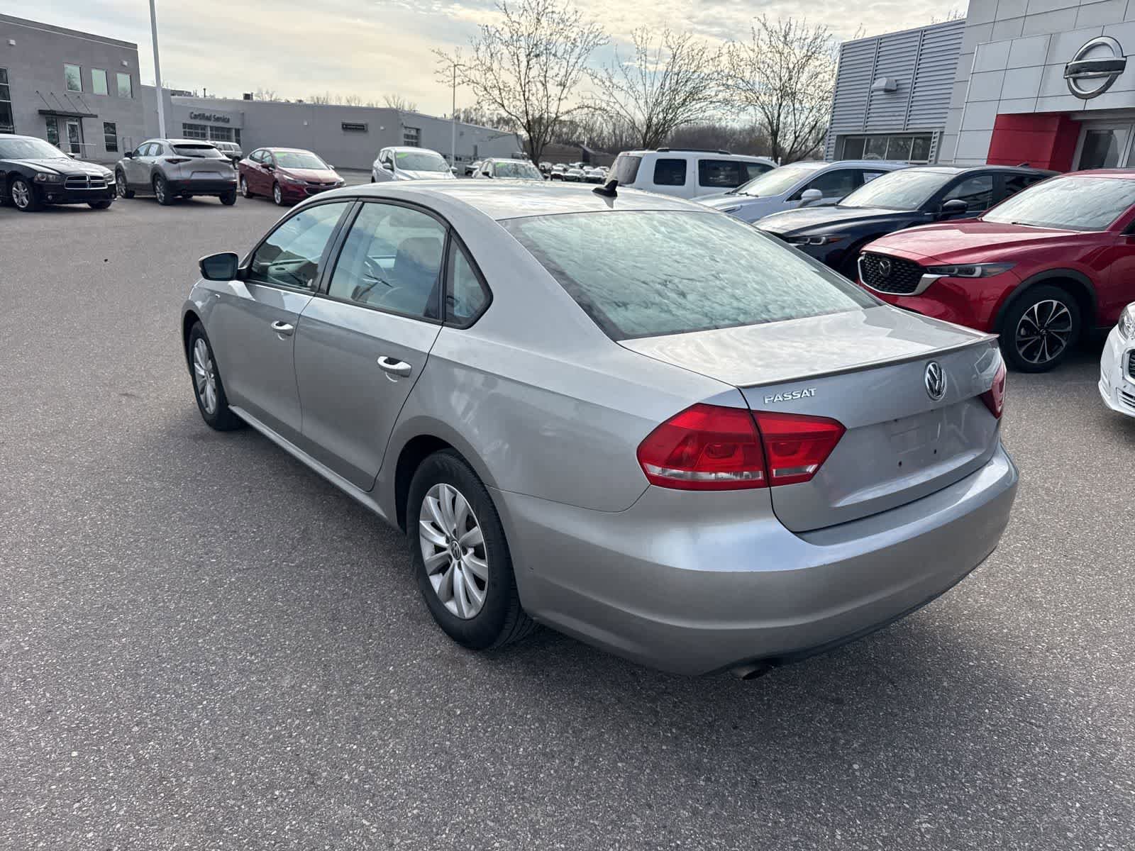 Used 2013 Volkswagen Passat Wolfsburg Edition image 7