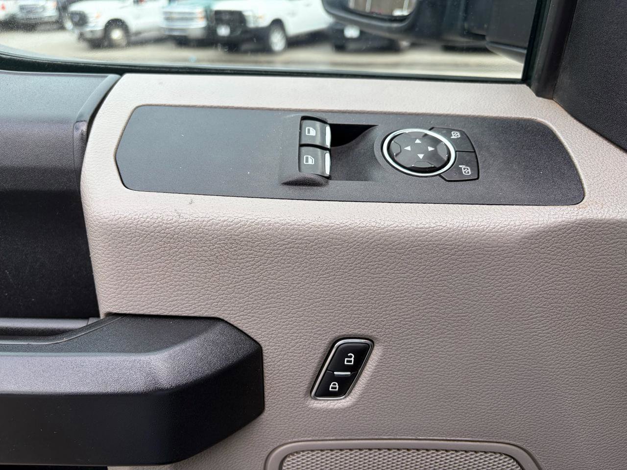 Used 2020 Ford F550 4x4 Regular Cab Super Duty image 23