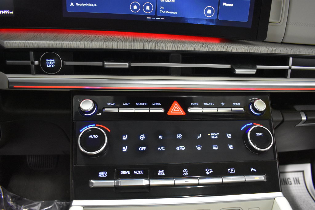 Used 2024 Hyundai Santa Fe Calligraphy AWD/4WD image 22