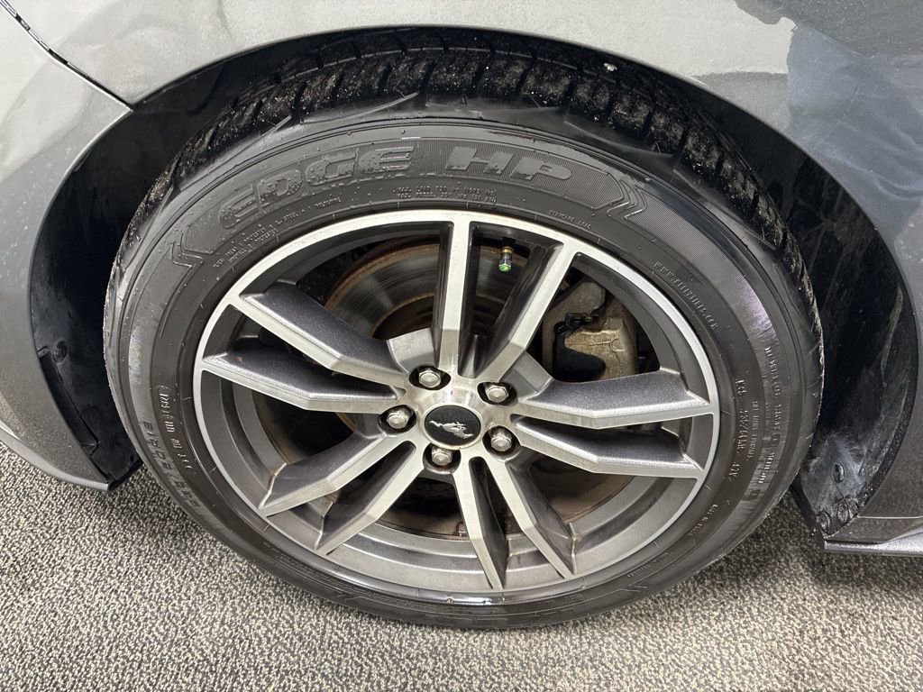 Used 2017 Ford Mustang Premium image 10