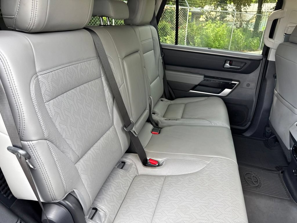 Used 2024 Toyota Sequoia Limited w/ Tow Technology Package AWD/4WD image 14