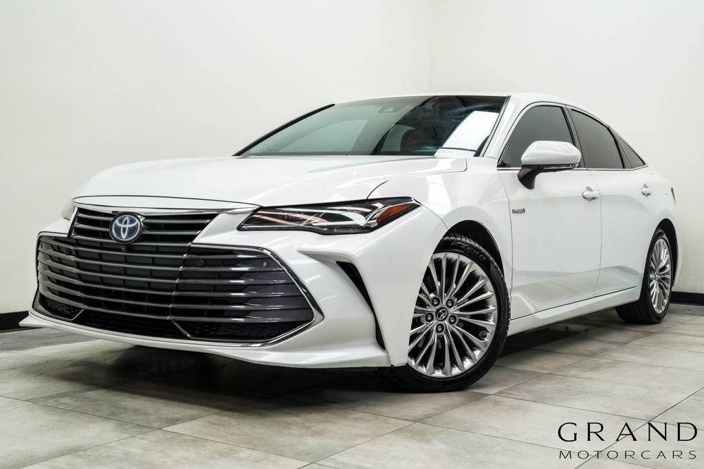 Used 2019 Toyota Avalon Limited w/ Advanced Safety Package FWD image 1