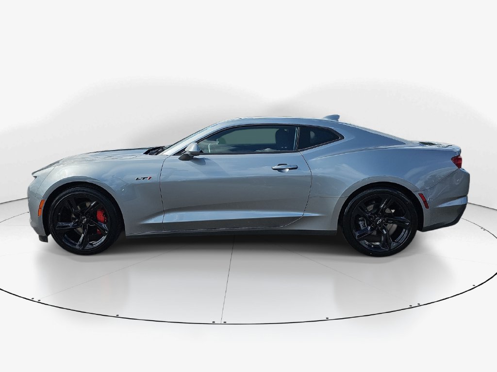 Used 2024 Chevrolet Camaro LT w/ Technology Package RWD image 10