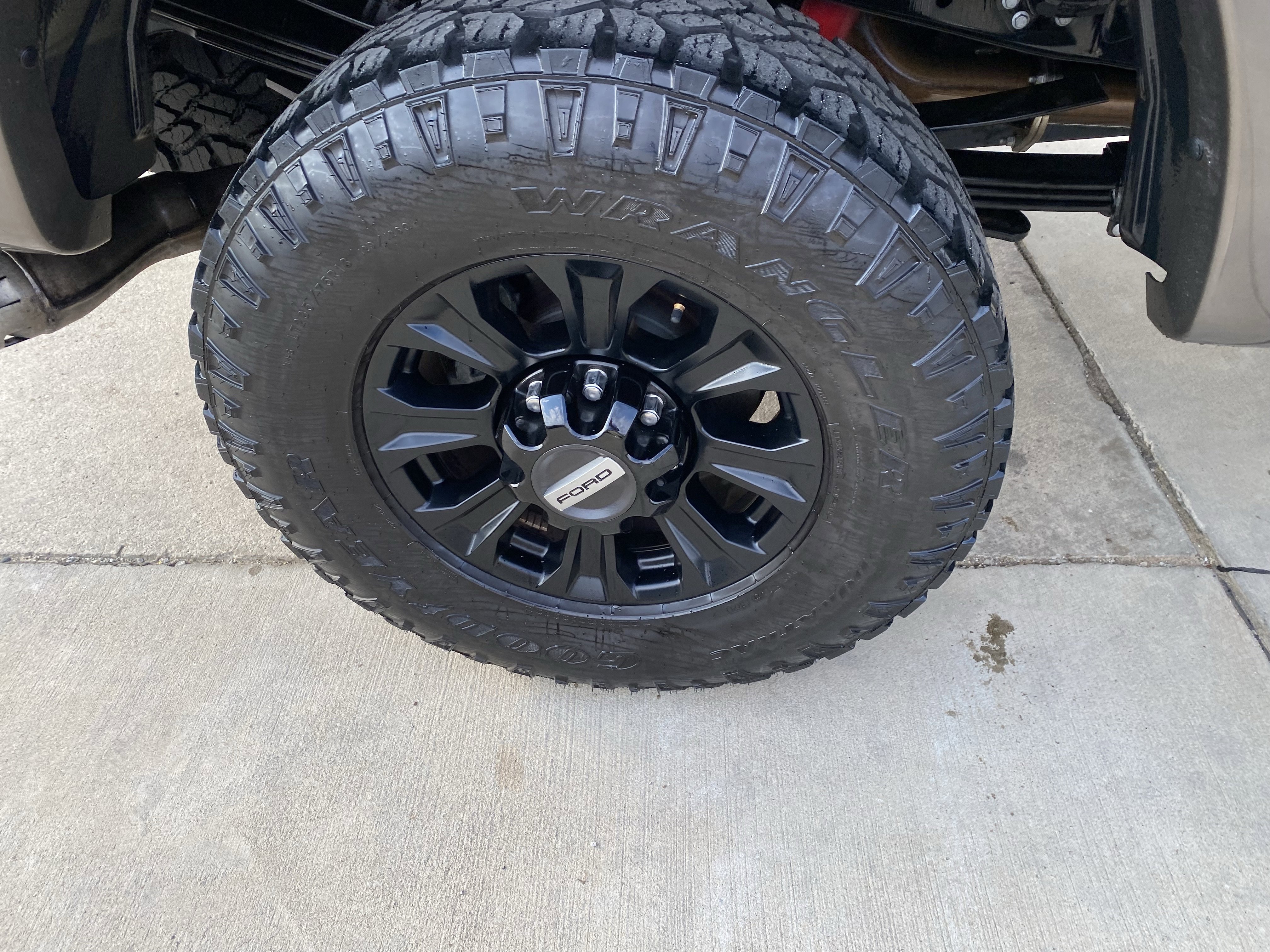 Used 2022 Ford F350 King Ranch w/ Tremor Off-Road Package image 5