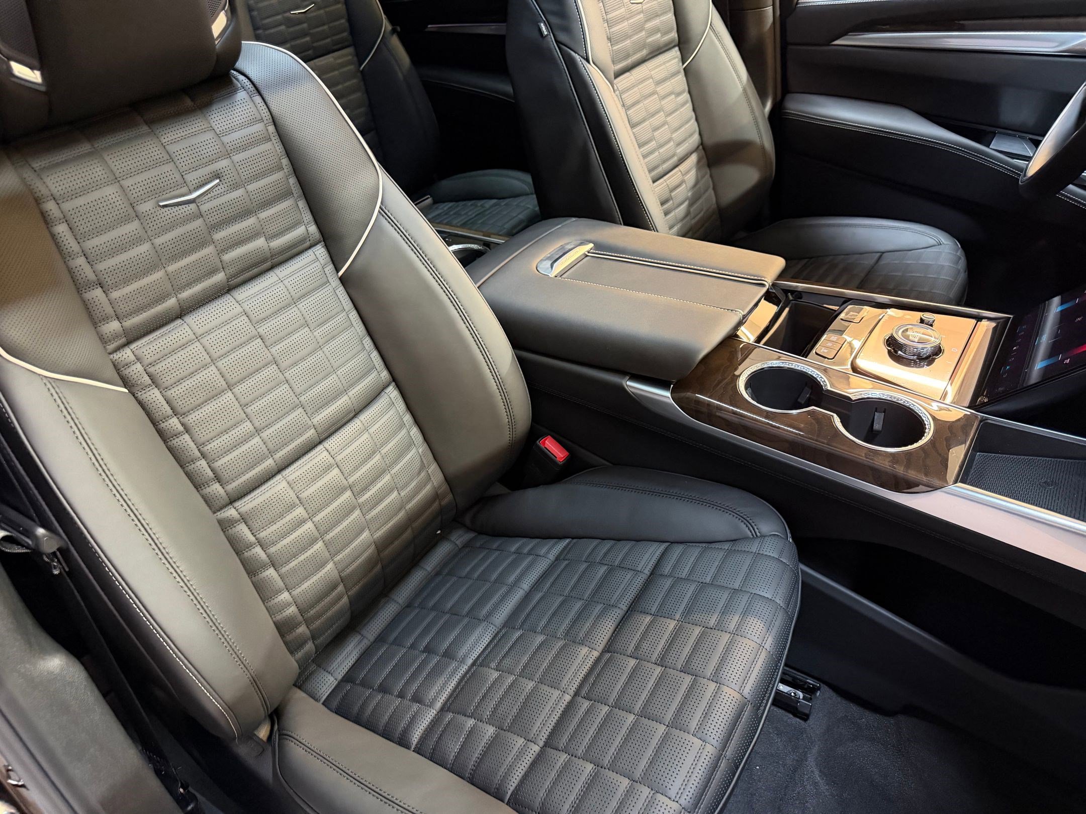 New 2026 Cadillac Escalade Platinum Sport AWD/4WD image 67