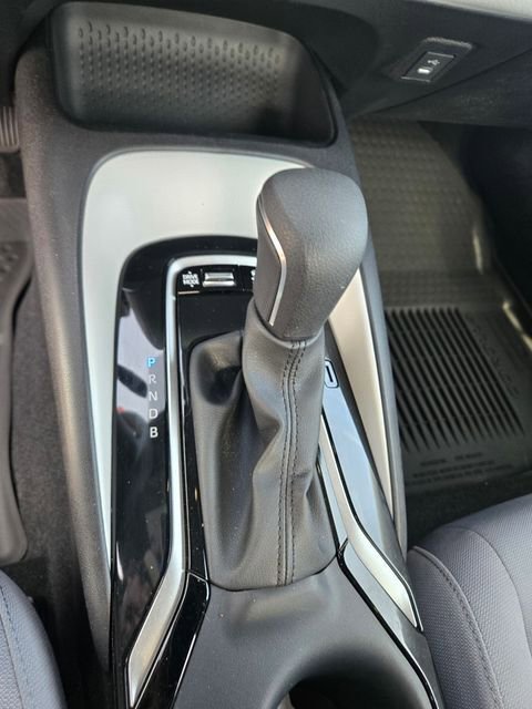 Certified 2025 Toyota Corolla SE w/ Convenience Package image 17