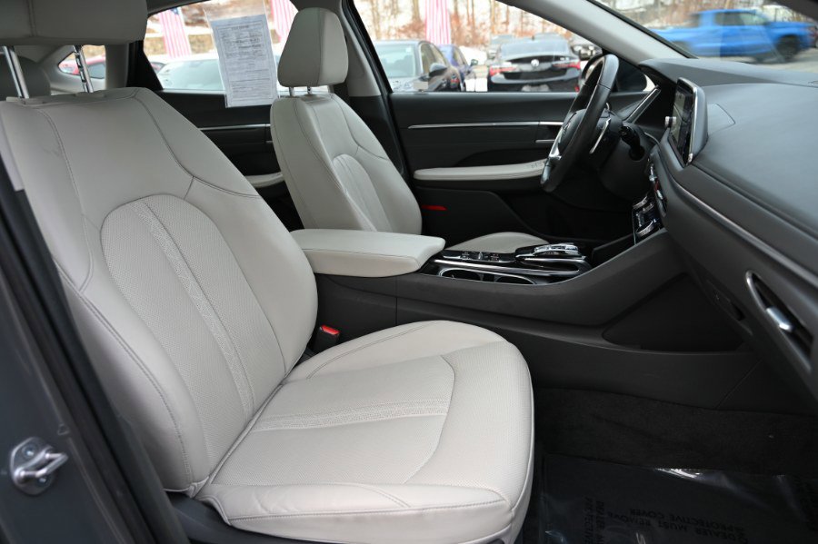 Used 2023 Hyundai Sonata Limited w/ Preferred Accessory Package image 20