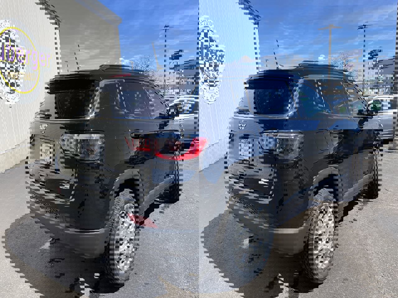 Used 2022 Jeep Compass Latitude AWD/4WD image 7