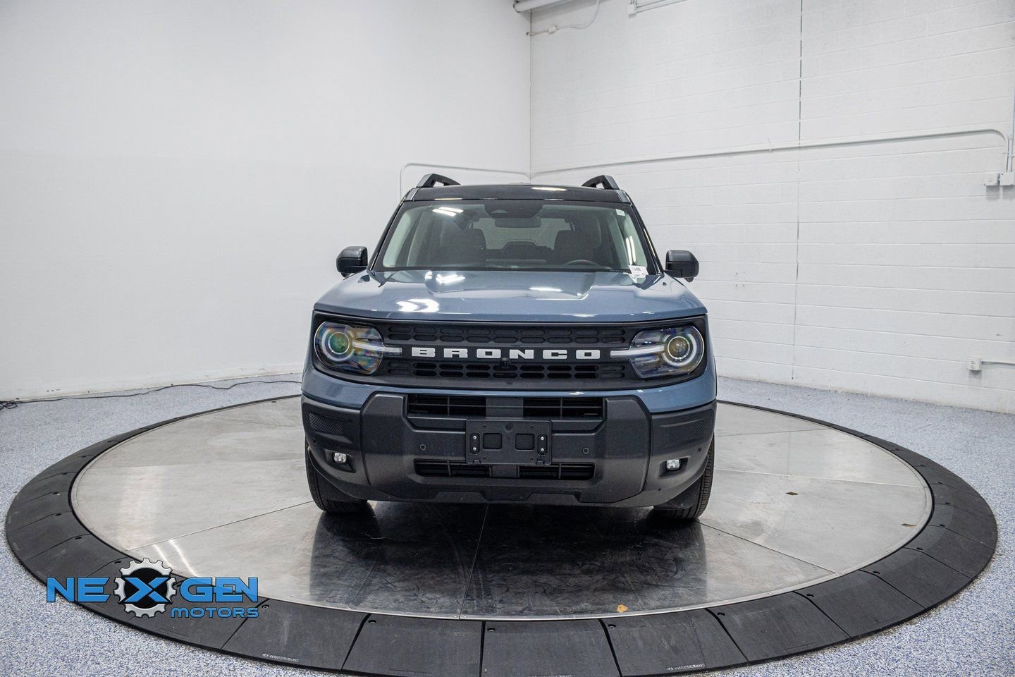 Used 2025 Ford Bronco Sport Outer Banks w/ Outer Banks Tech Package+ image 2