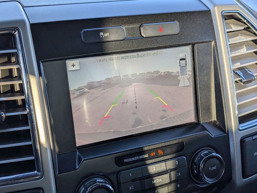 Used 2016 Ford F150 Lariat image 3