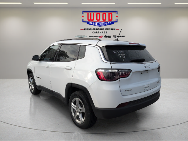 Used 2024 Jeep Compass Latitude AWD/4WD image 5