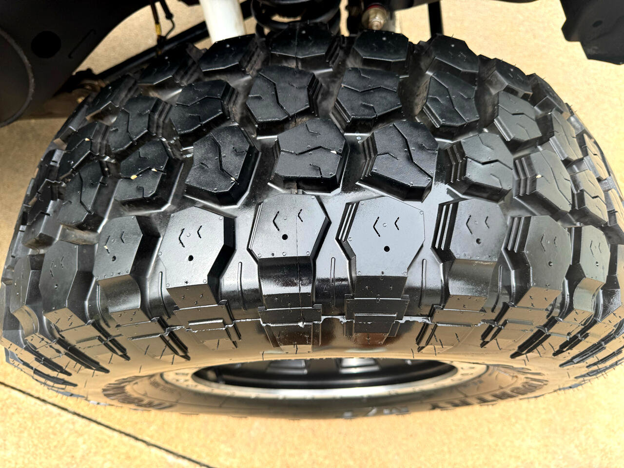 Used 2017 Jeep Wrangler Rubicon w/ Power Convenience Group image 32