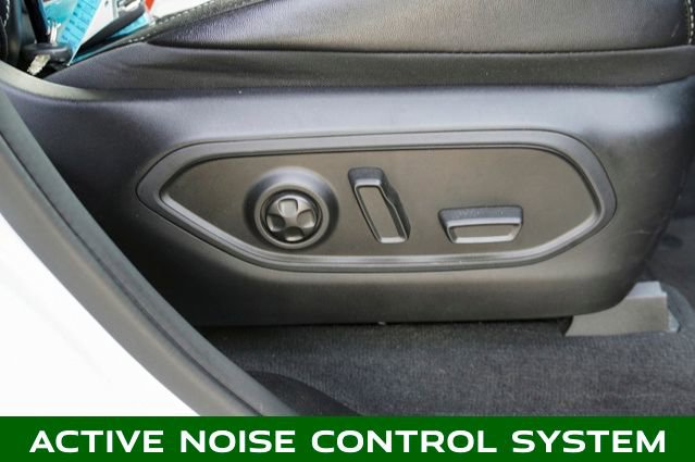 Used 2023 Jeep Grand Cherokee Limited w/ Luxury Tech Group II image 5