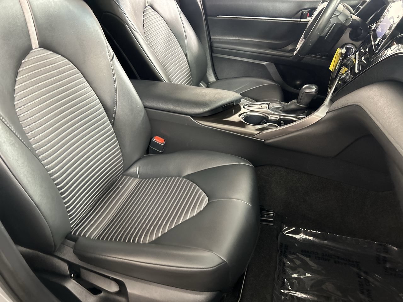 Used 2024 Toyota Camry SE FWD image 26