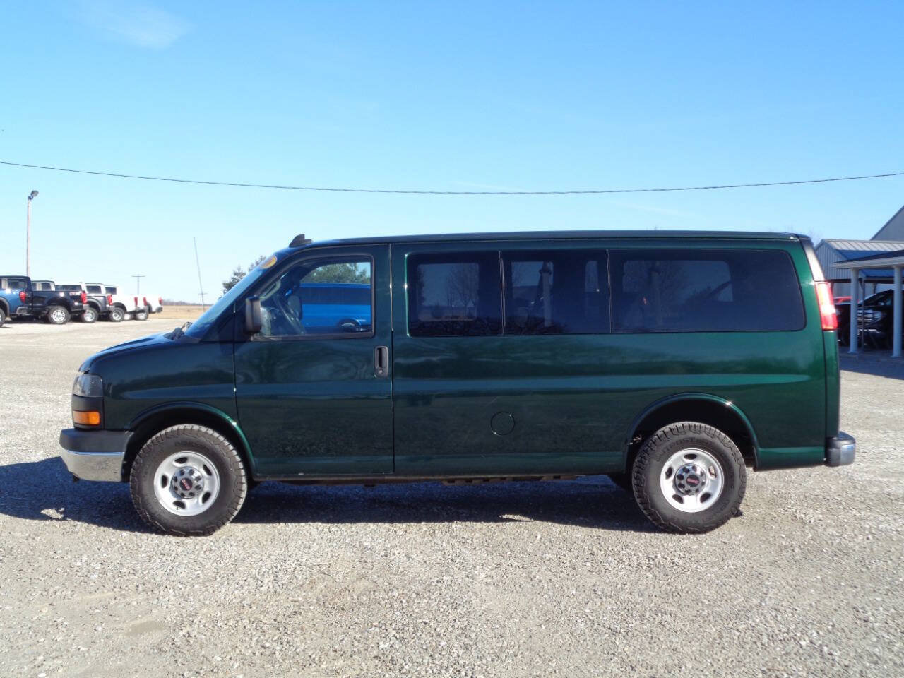 Used 2016 GMC Savana 3500 LT w/ LT Preferred Equipment Group RWD image 2