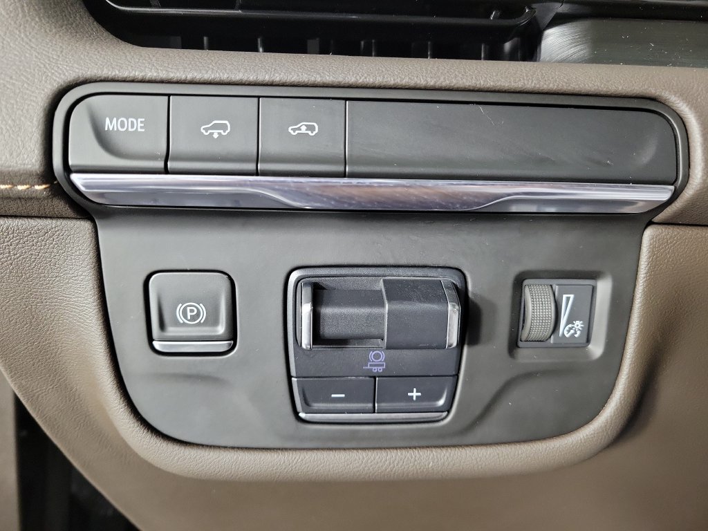 Used 2021 Cadillac Escalade Sport w/ Driver Assist Tech Package RWD image 34