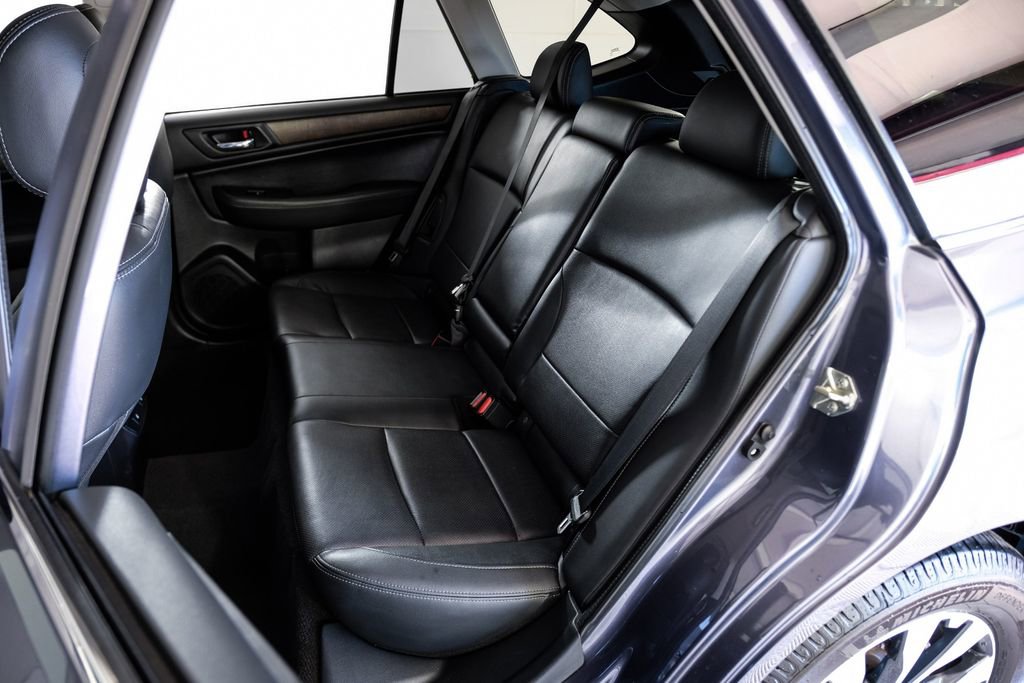 Used 2016 Subaru Outback 3.6R Limited image 39