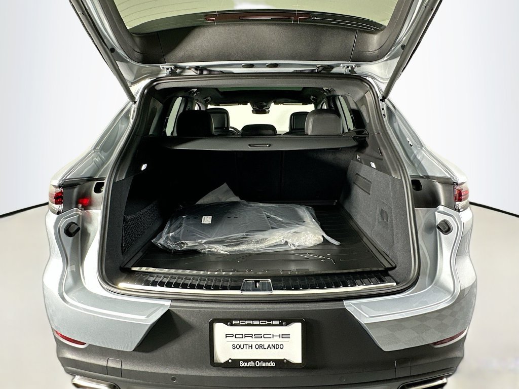 New 2026 Porsche Cayenne AWD/4WD image 28