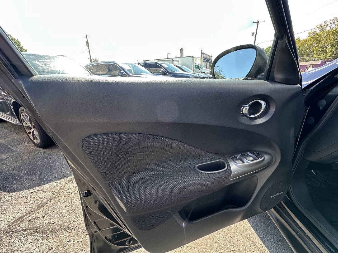 Used 2013 Nissan Juke SL image 8