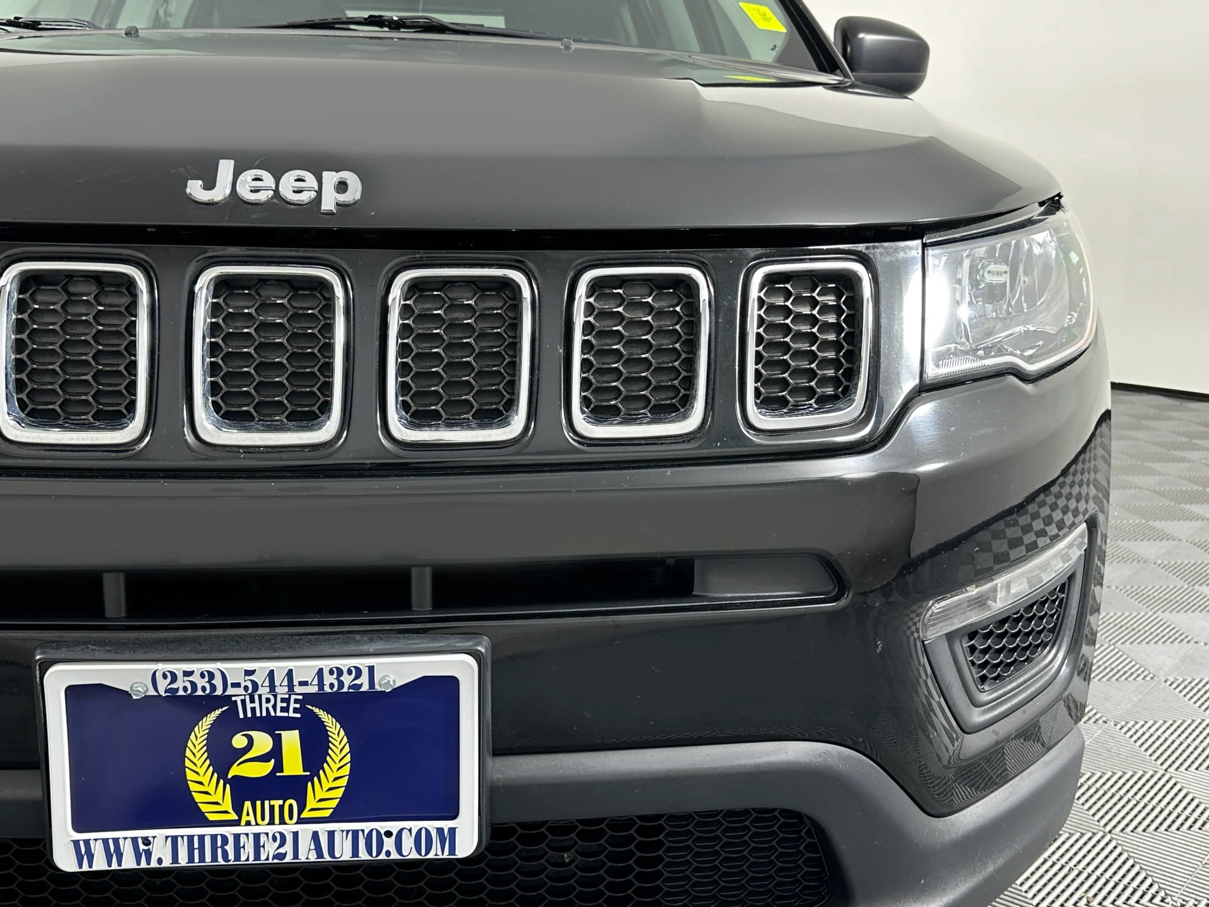 Used 2020 Jeep Compass Sport w/ Cold Weather Group AWD/4WD image 5