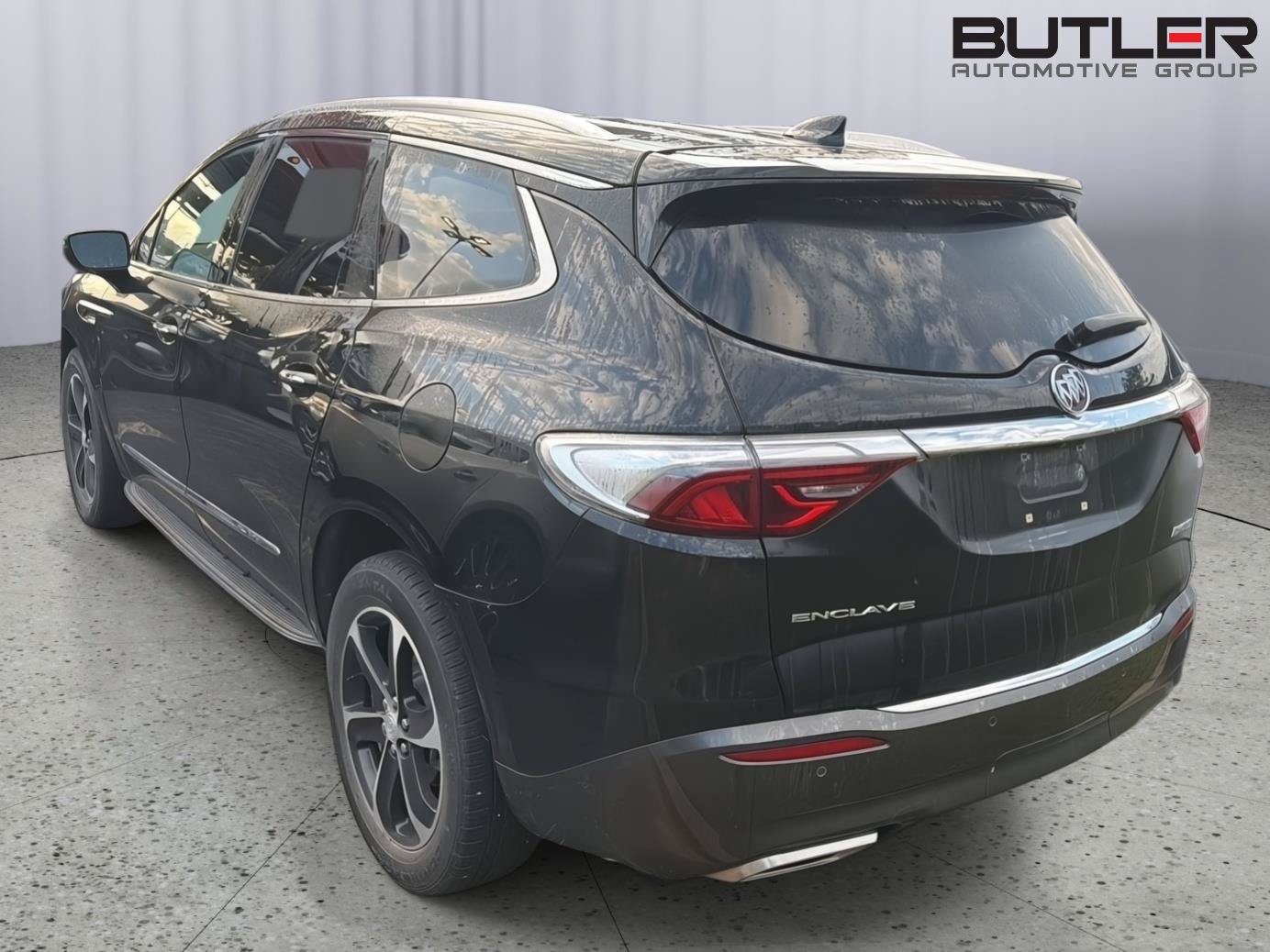 Used 2022 Buick Enclave Premium w/ LPO, Touring Package FWD image 10