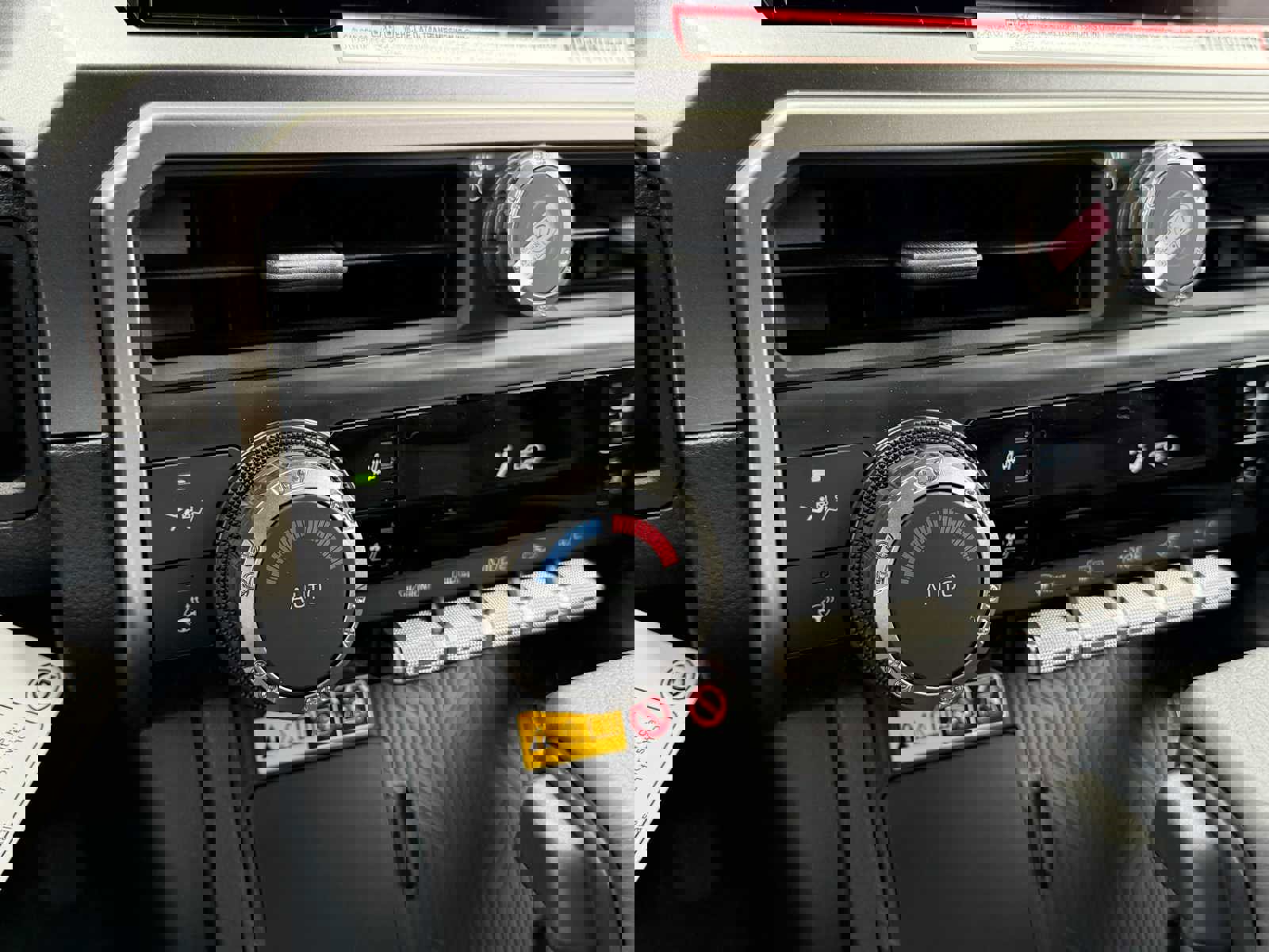 New 2026 Toyota 4Runner TRD Off-Road Premium AWD/4WD image 18