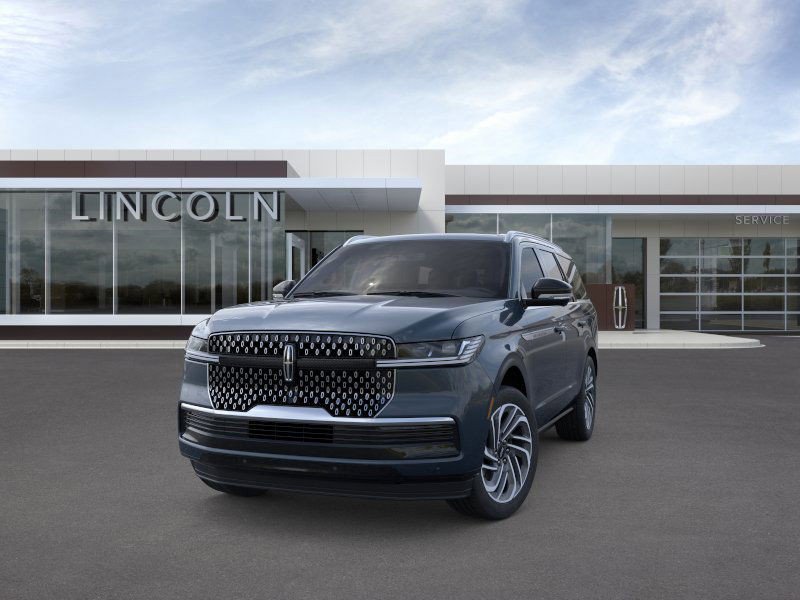 New 2026 Lincoln Navigator Reserve AWD/4WD image 2