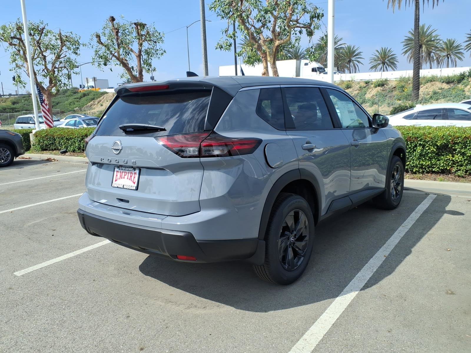 New 2026 Nissan Rogue SV FWD image 7