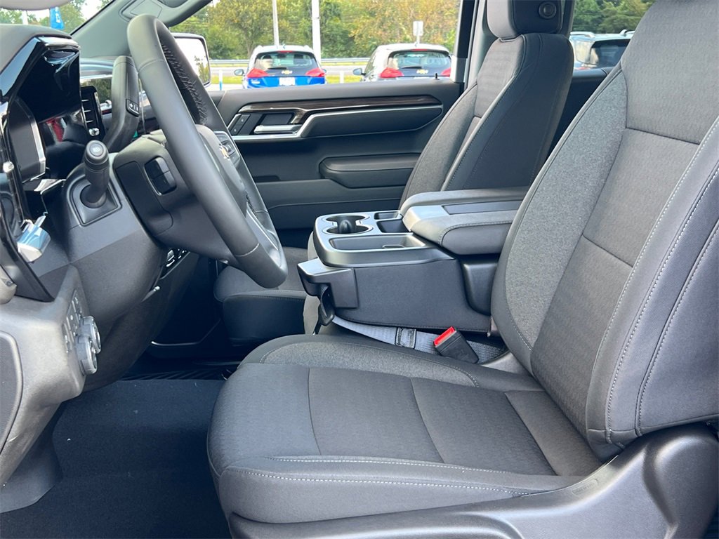 New 2026 Chevrolet Silverado 1500 LT image 17
