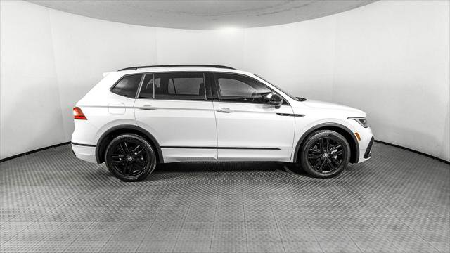 Used 2022 Volkswagen Tiguan SE R-Line FWD image 9