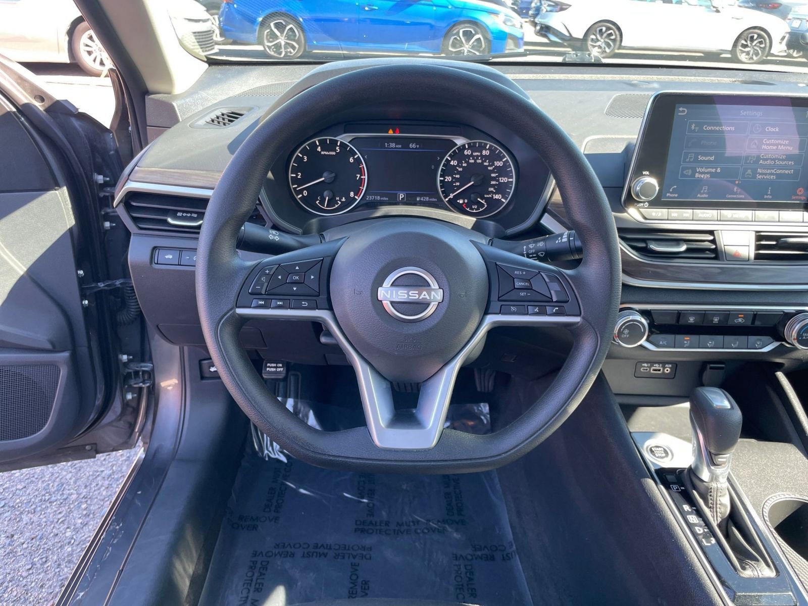 Used 2025 Nissan Altima 2.5 SV image 29