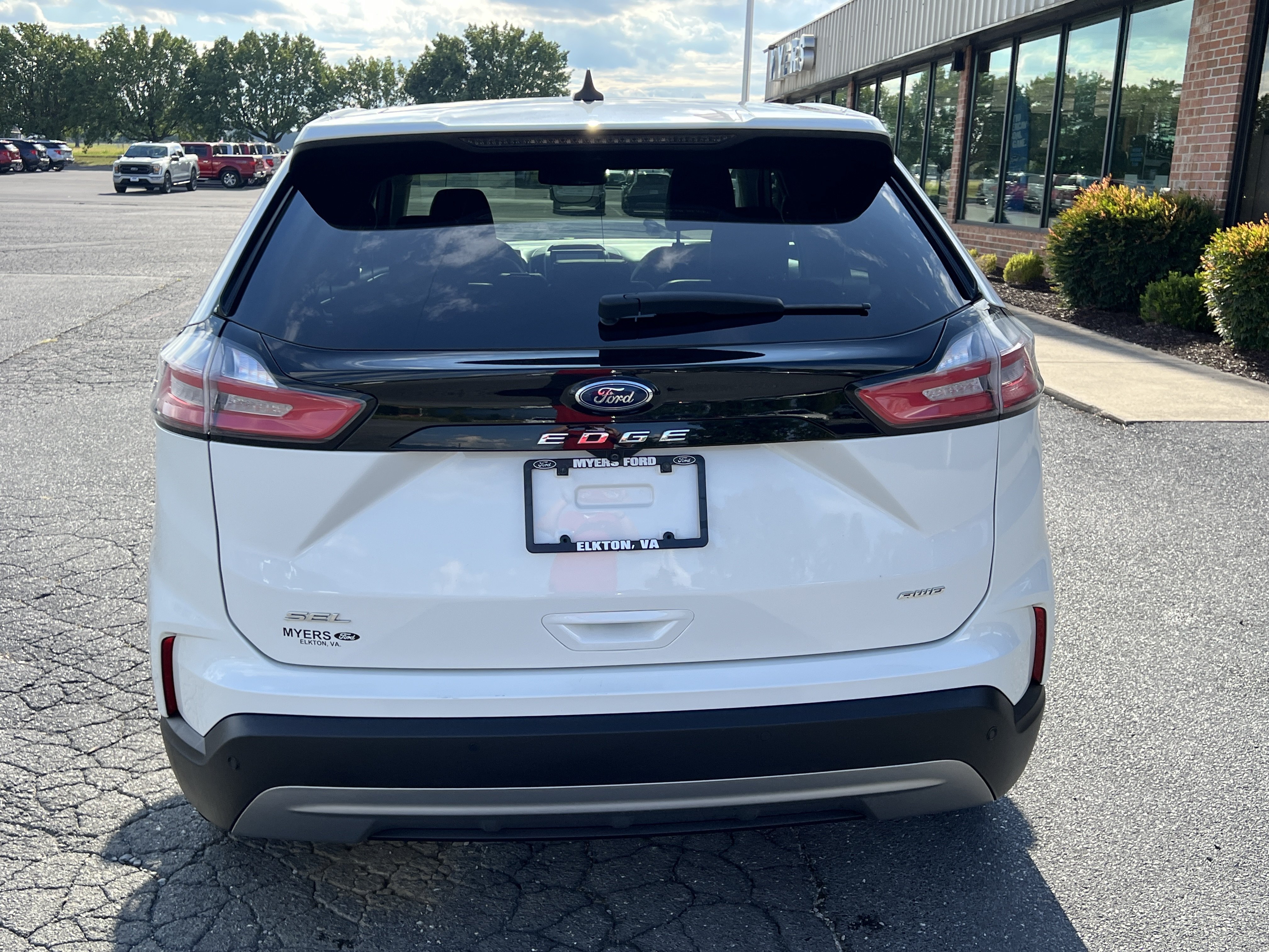 Used 2024 Ford Edge SEL w/ Convenience Package AWD/4WD image 7