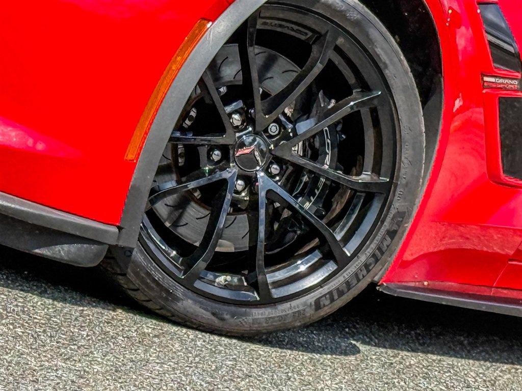 Used 2019 Chevrolet Corvette Grand Sport RWD image 9