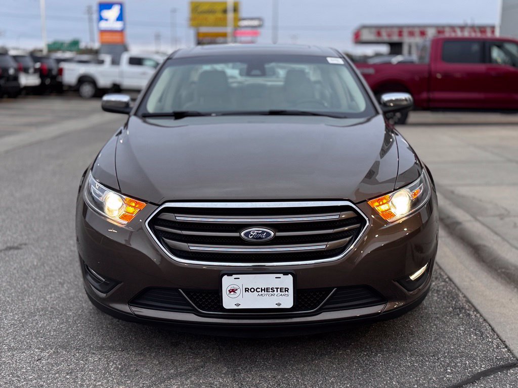 Used 2015 Ford Taurus Limited w/ Equipment Group 301A FWD image 43