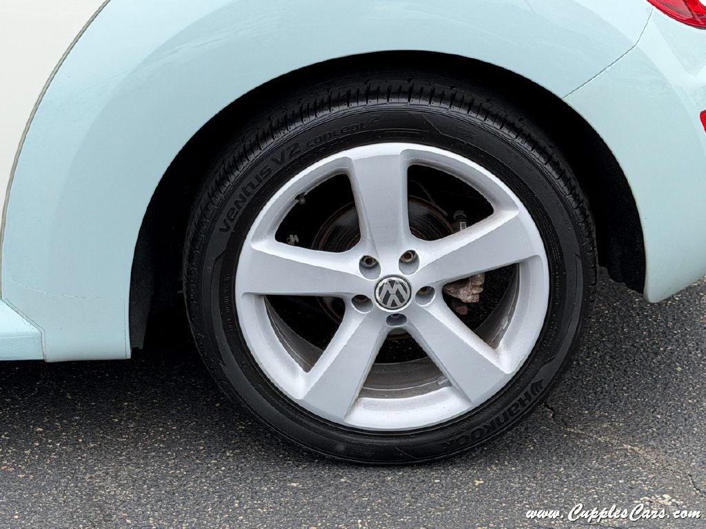 Used 2010 Volkswagen Beetle Final Edition FWD image 44