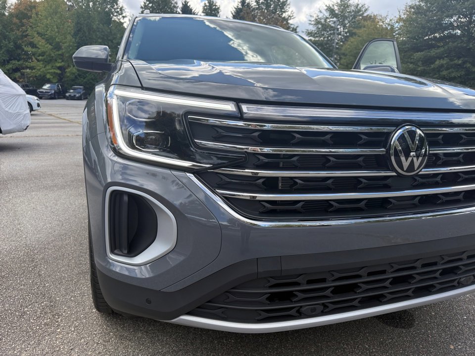 New 2026 Volkswagen Atlas SE image 24