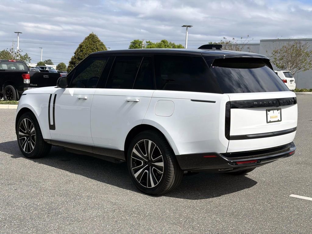 New 2026 Land Rover Range Rover SE image 3