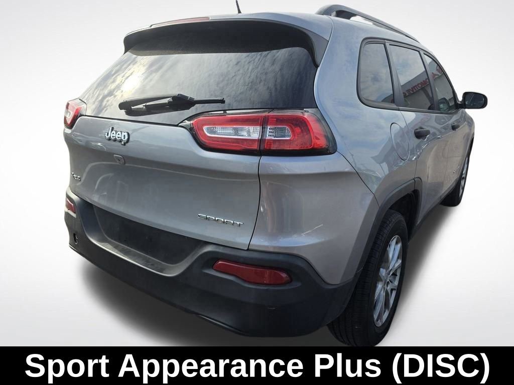 Used 2017 Jeep Cherokee Sport AWD/4WD image 6