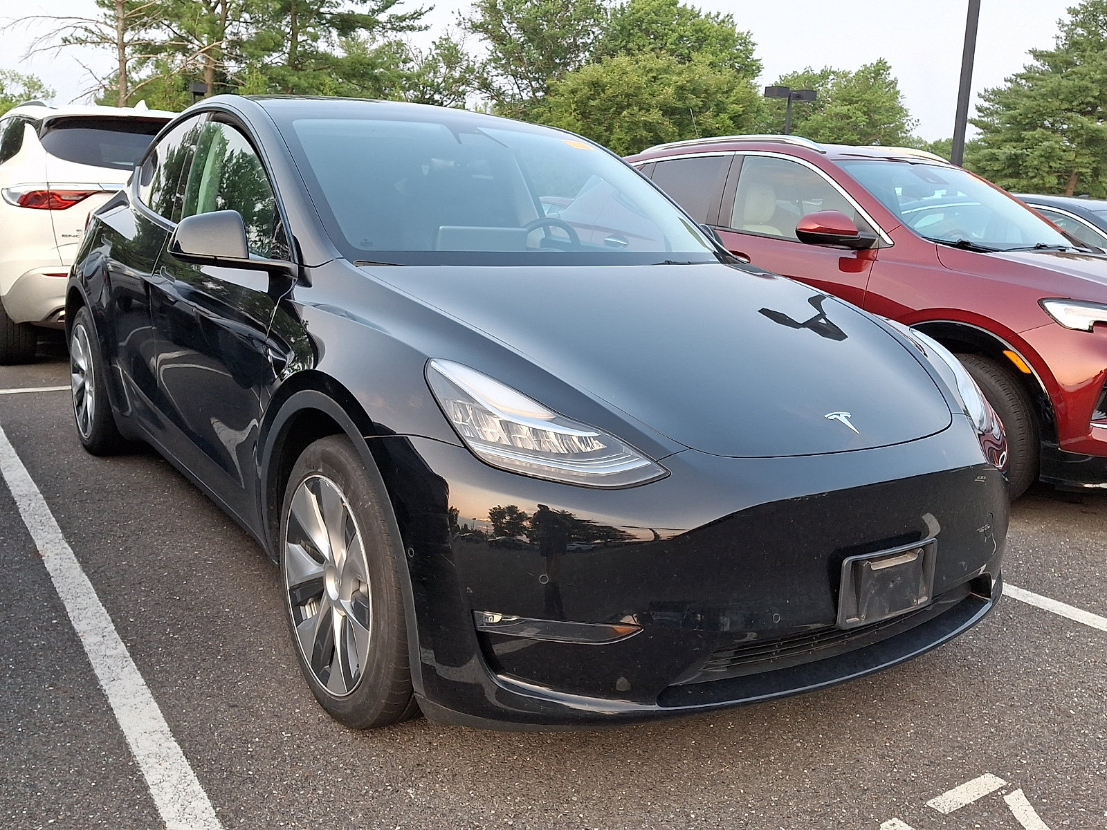 Used 2022 Tesla Model Y Long Range AWD/4WD image 5