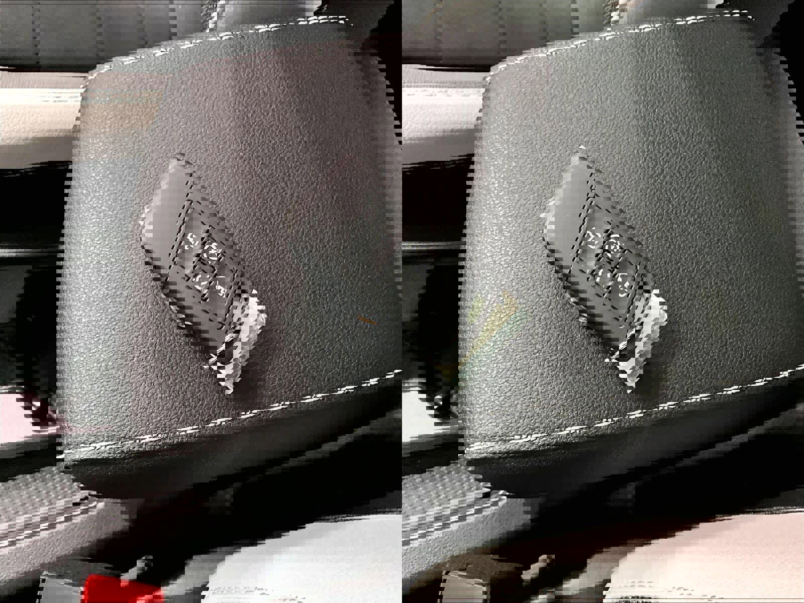 New 2026 Volkswagen Taos SE image 34