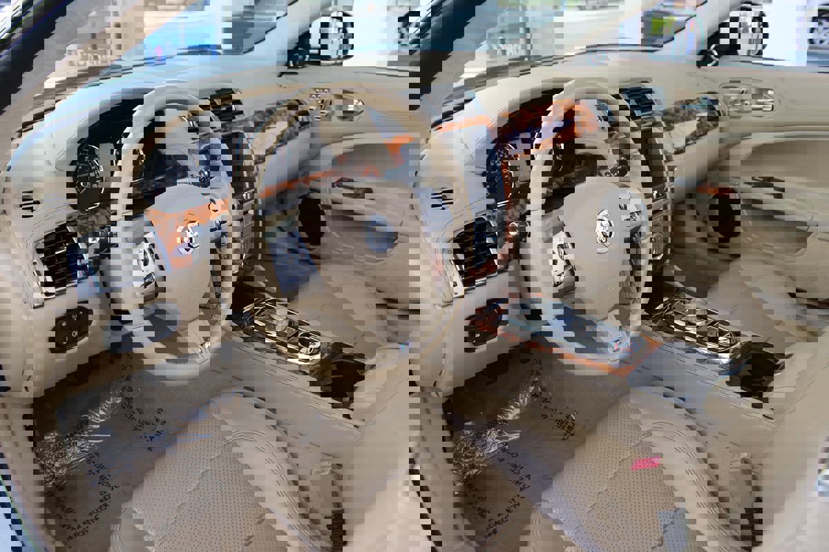 Used 2011 Jaguar XKR R image 17