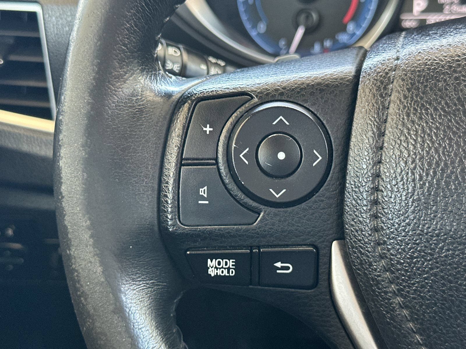 Used 2015 Toyota Corolla S Premium FWD image 25