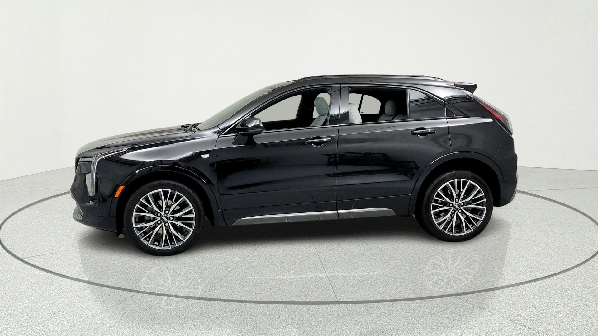 Certified 2024 Cadillac XT4 Sport AWD/4WD image 2