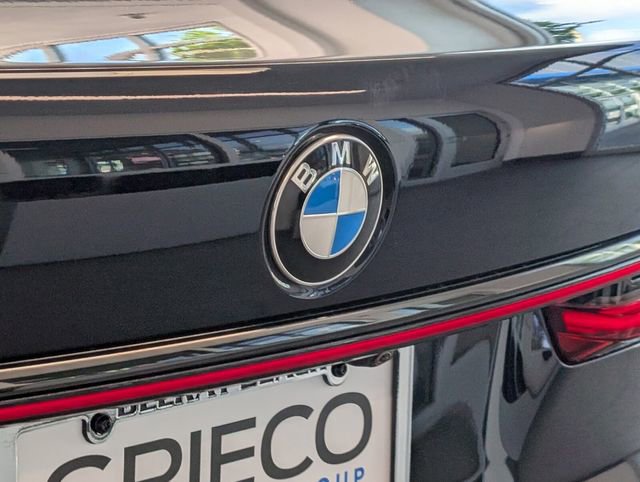 Used 2022 BMW 740i w/ M Sport Package image 10