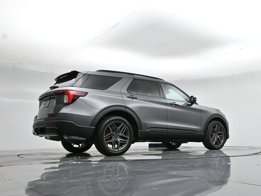 New 2026 Ford Explorer ST-Line w/ ST-Line Street Pack RWD image 53