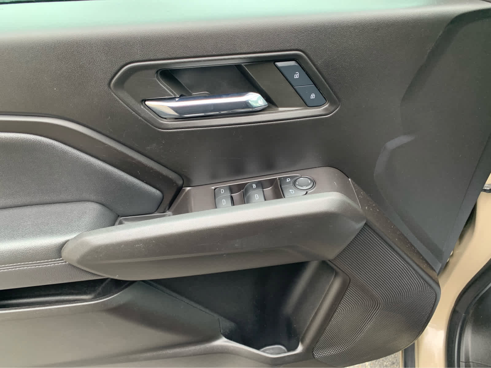 Used 2024 GMC Canyon Elevation w/ Convenience Package image 12